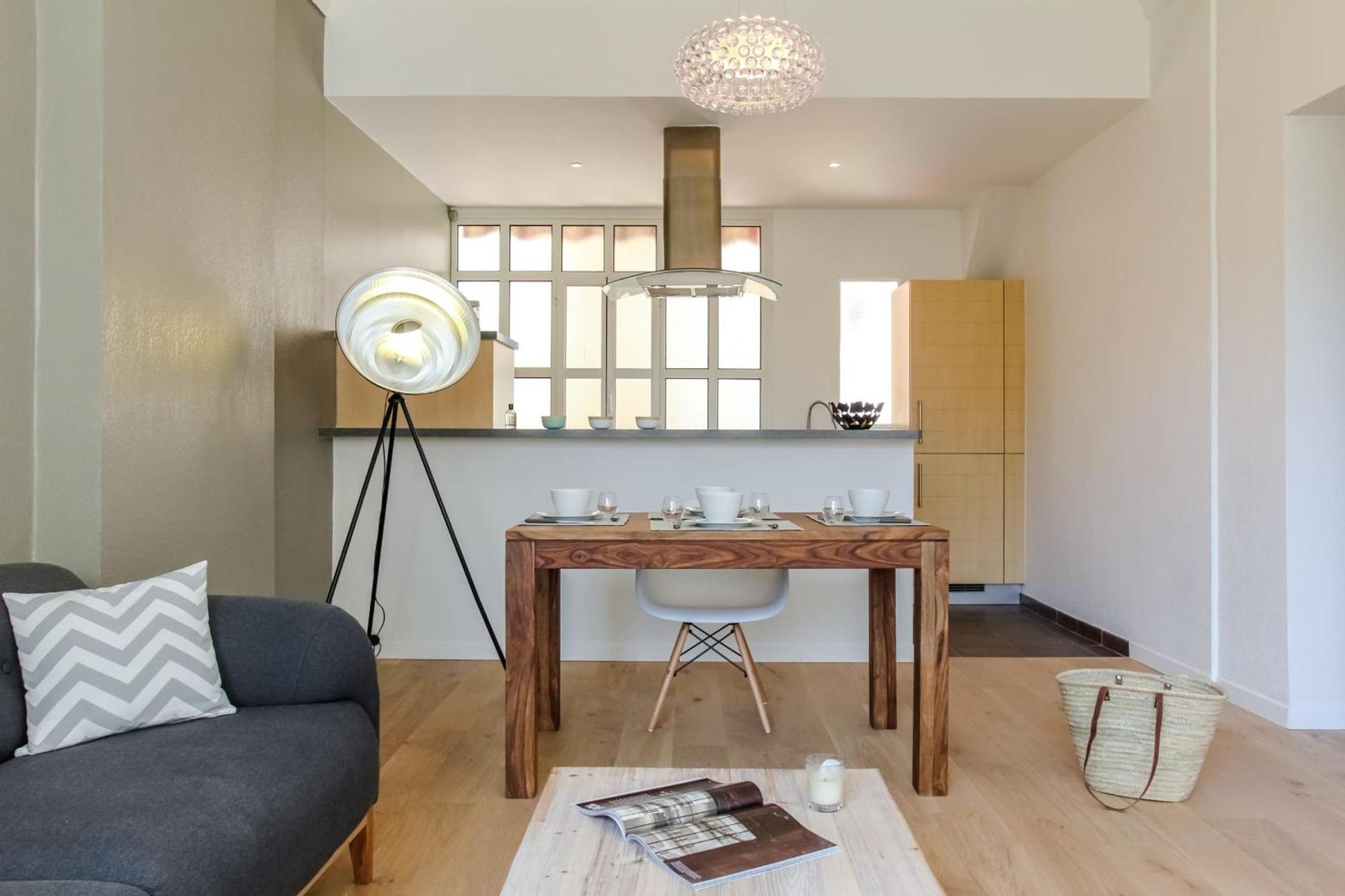 Veillon - 2 Bedrooms - City Center Lejlighed *